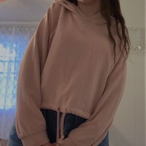 Blush Pink Cropped H&M Divided Hoodie Size Medium